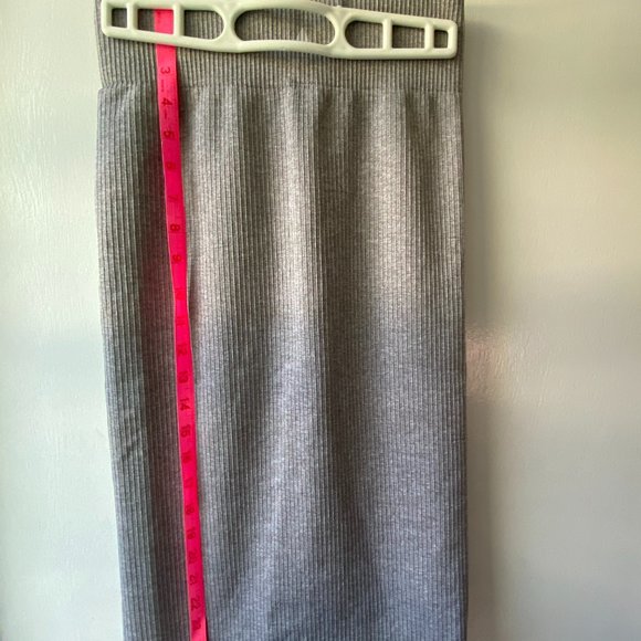 Balance Athletica grey midi skirt, small - Picture 9 of 10